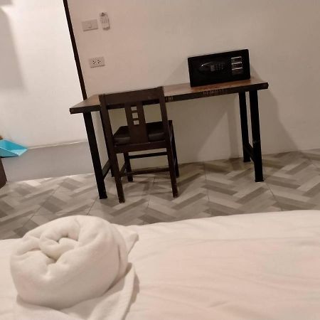 Breeze Hostel Jomtien Beach Extérieur photo