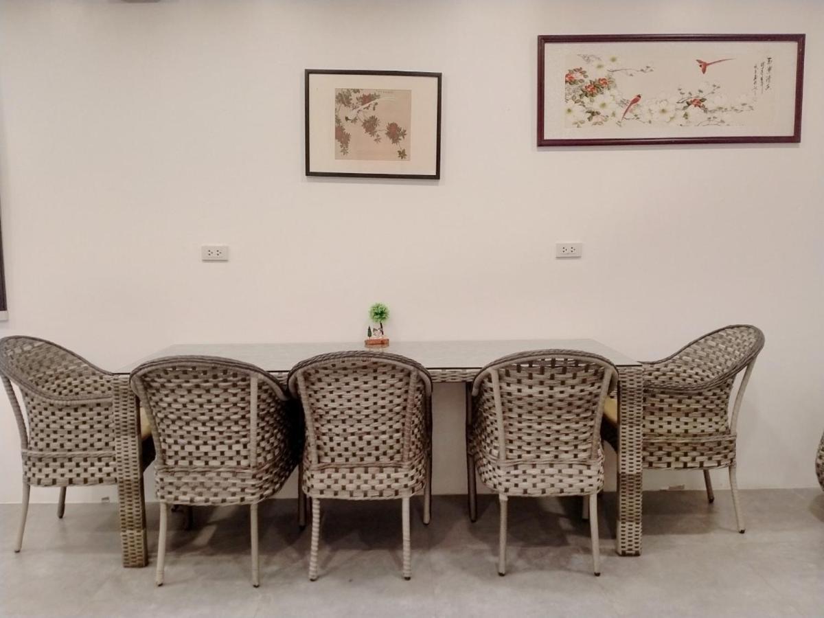 Breeze Hostel Jomtien Beach Extérieur photo