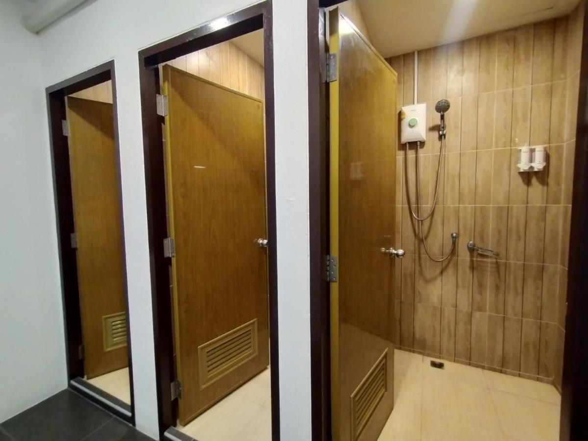 Breeze Hostel Jomtien Beach Extérieur photo