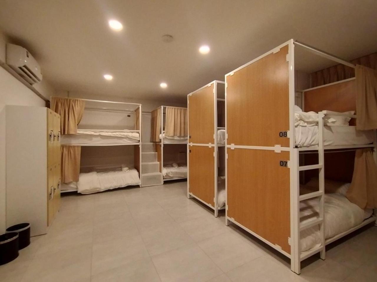 Breeze Hostel Jomtien Beach Extérieur photo