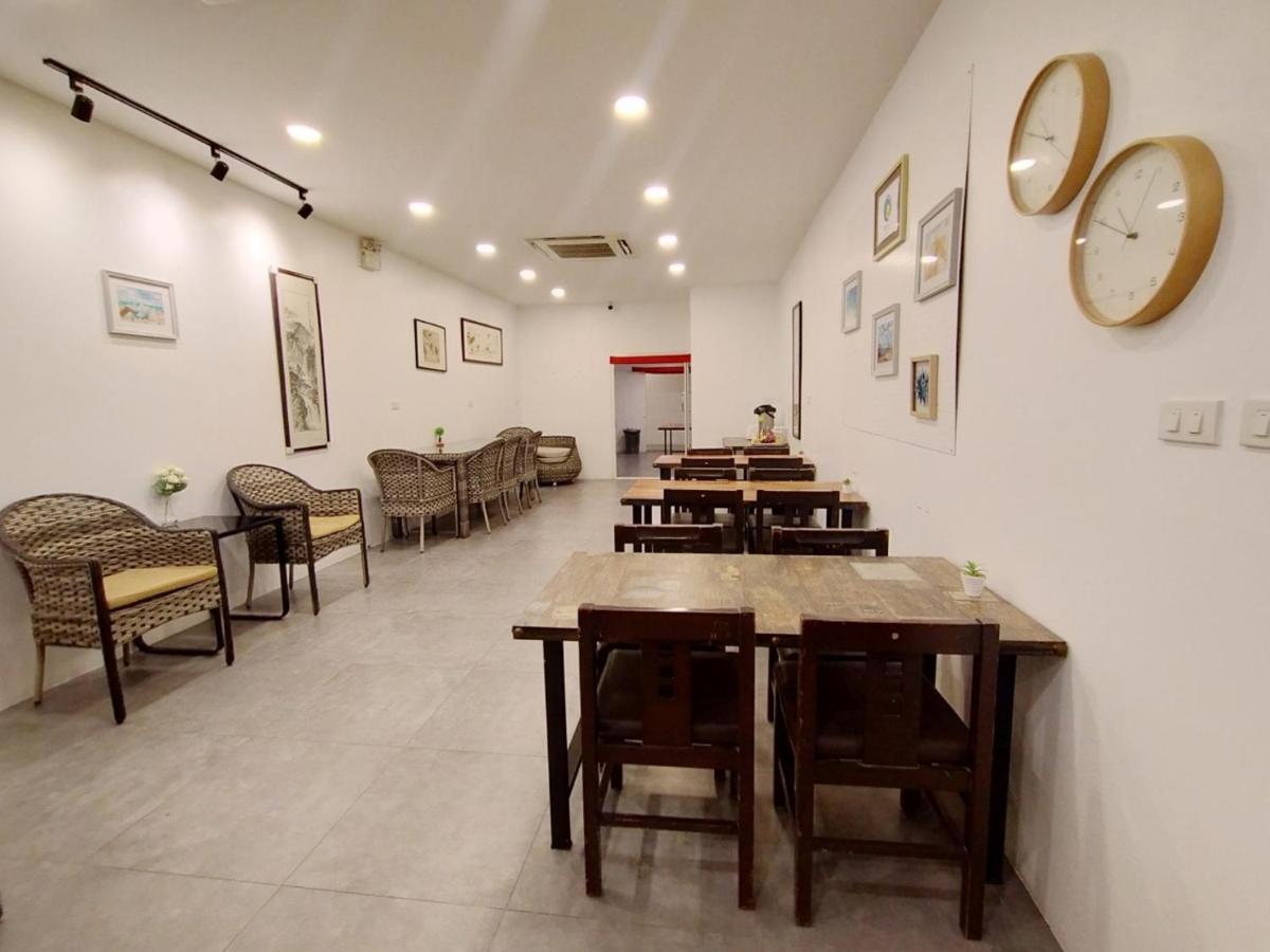Breeze Hostel Jomtien Beach Extérieur photo