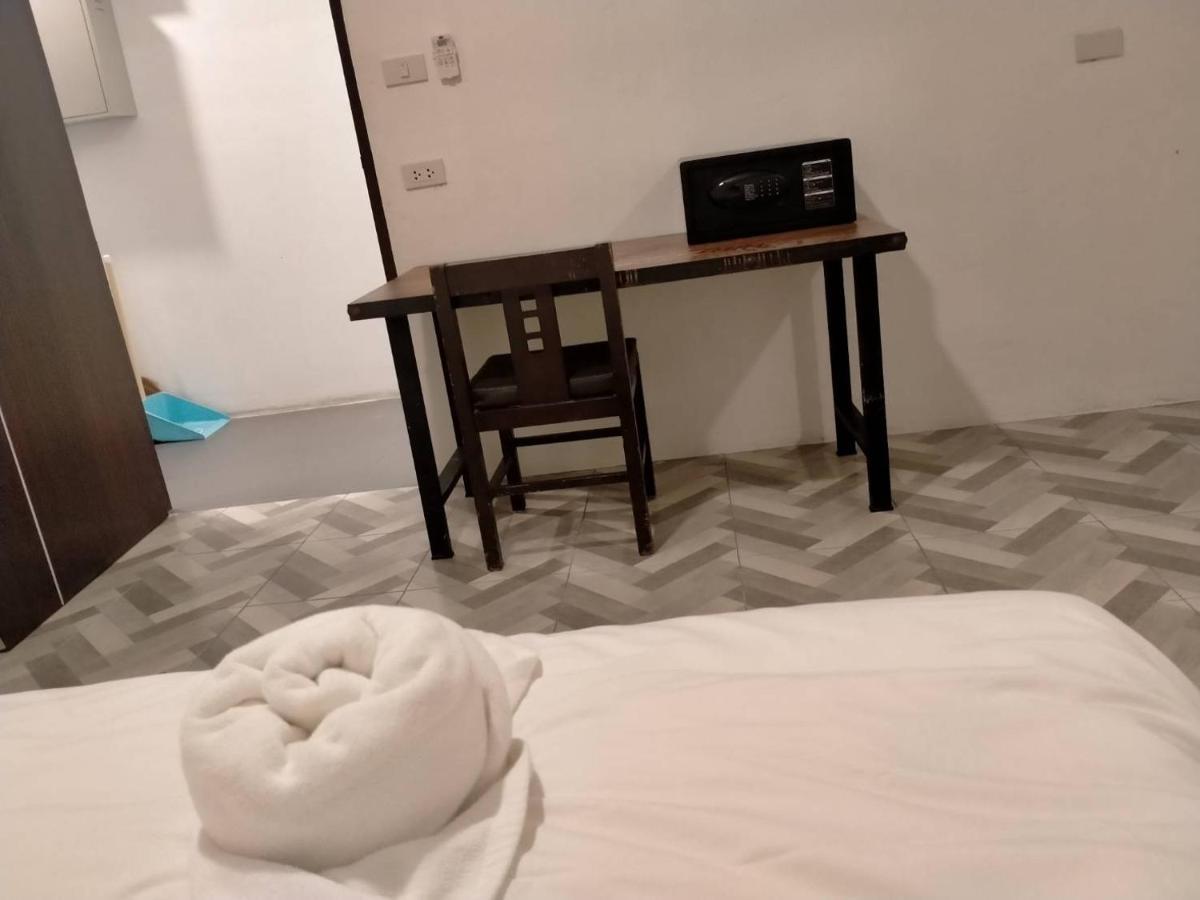 Breeze Hostel Jomtien Beach Extérieur photo